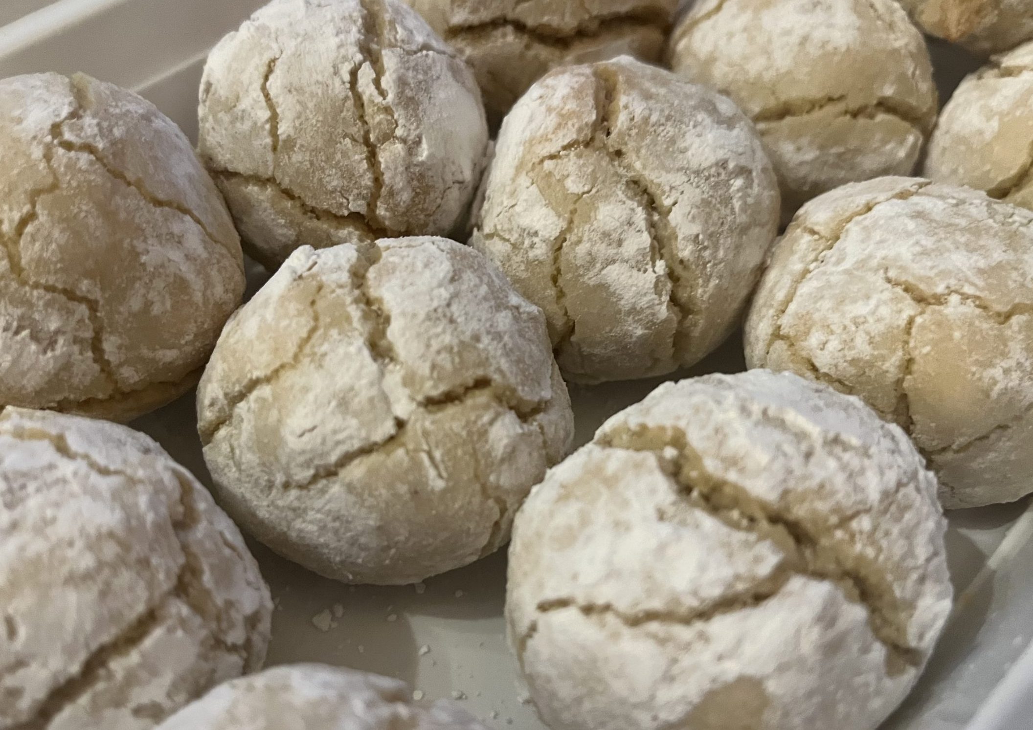 Amaretti, almond cookies in a dish