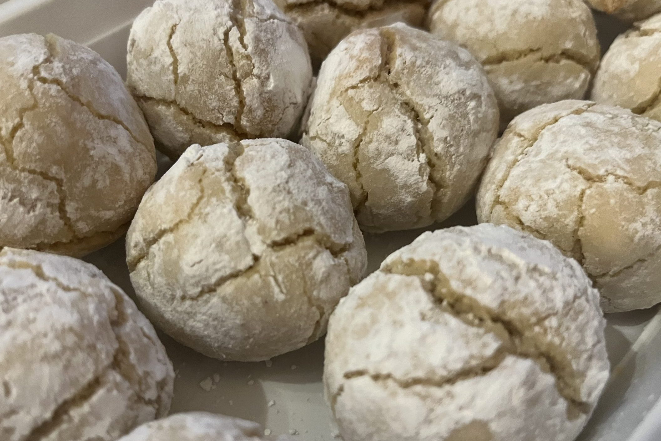 Amaretti, almond cookies in a dish